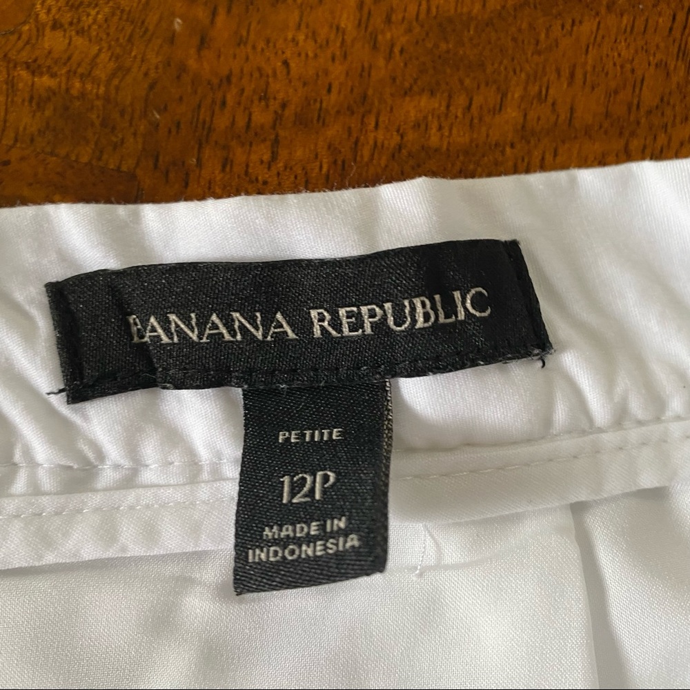Banana Republic White Eyelet Open Circle Pencil Skirt - Picture 4 of 9